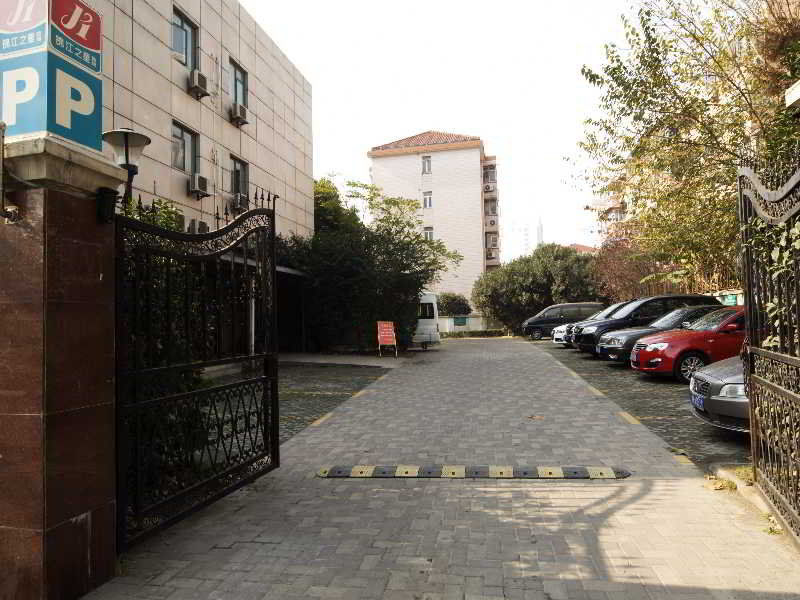 Jingjiang Inn Shanghai Caobao Railway Station Bagian luar foto